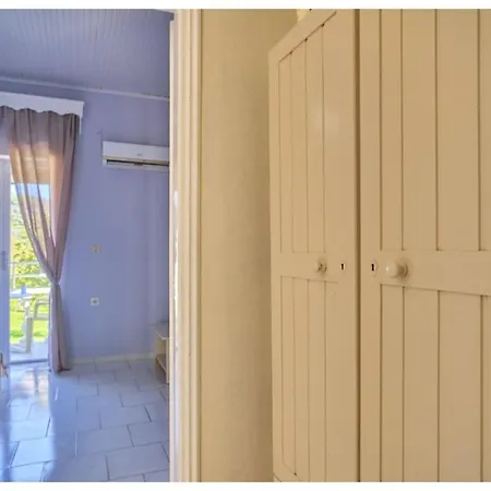 Vintage 9 Apartment *
